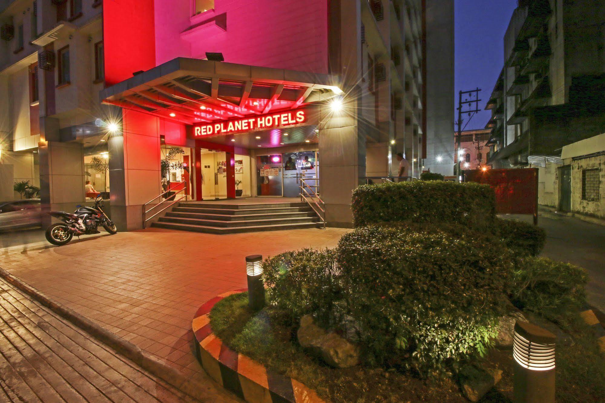 Red Planet Makati Avenue Manila Hotel Makati City Exterior foto