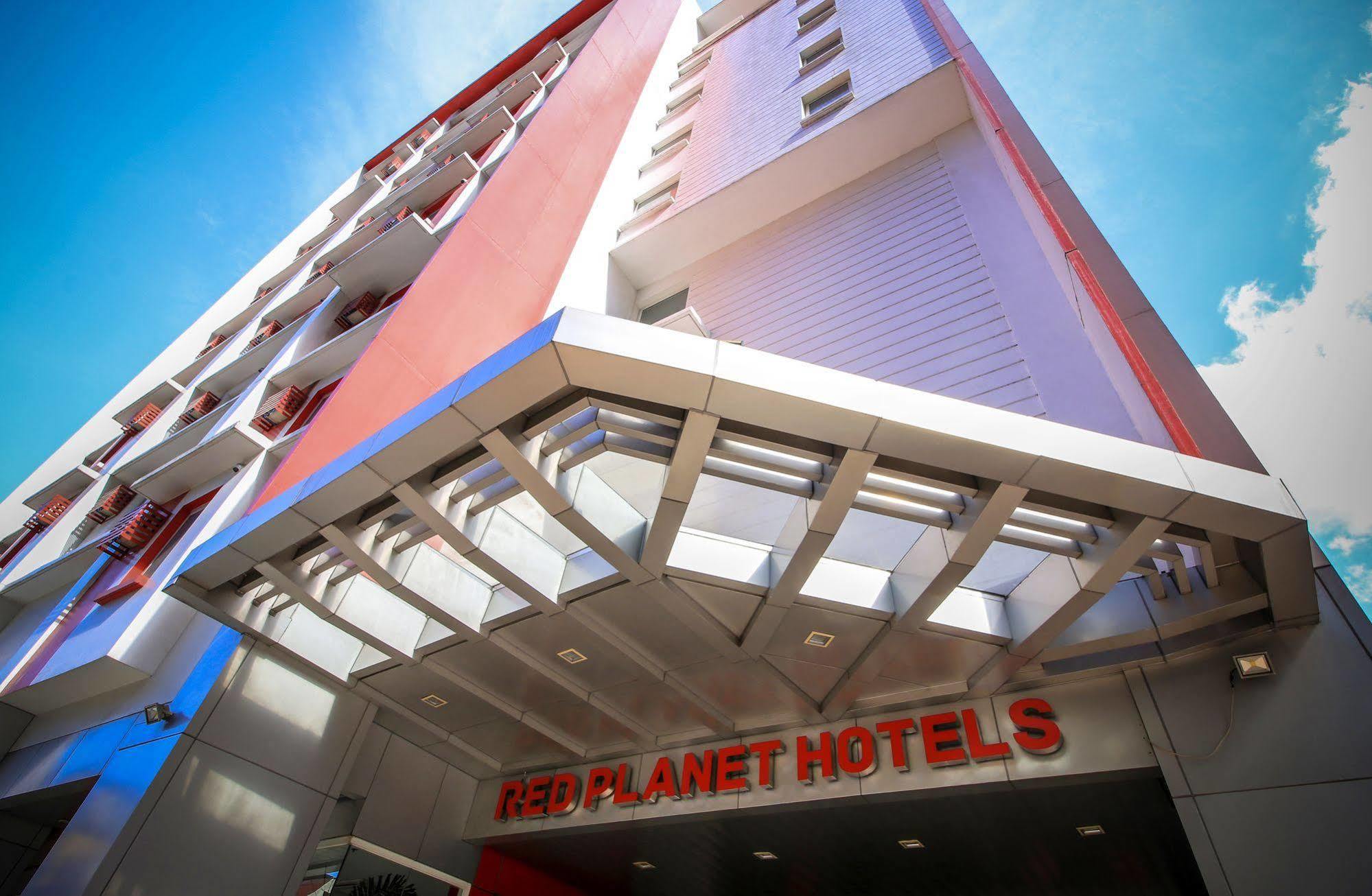 Red Planet Makati Avenue Manila Hotel Makati City Exterior foto